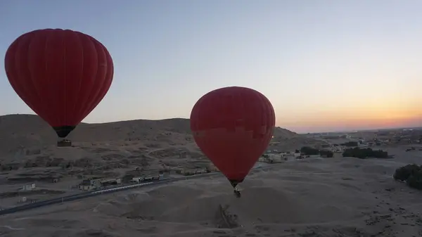 2022年7月12日 埃及卢克索 气球在埃及卢克索的飞行 — 图库照片