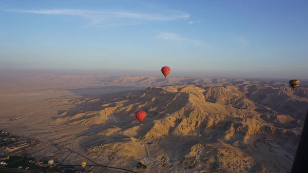 エジプト ルクソール 2022年7月12日 エジプトのルクソールでの気球飛行 — ストック写真