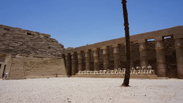 エジプトのルクソール2022年7月12日エジプトのルクソール神殿の考古学的修復 — ストック写真