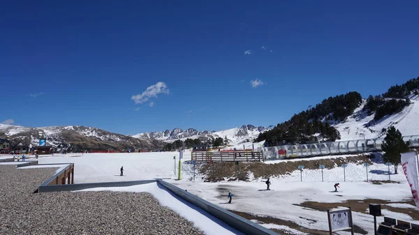 Soldeu Andorra April 2023 Skilandschap Een Andorra Resort Een Zonnige — Stockfoto