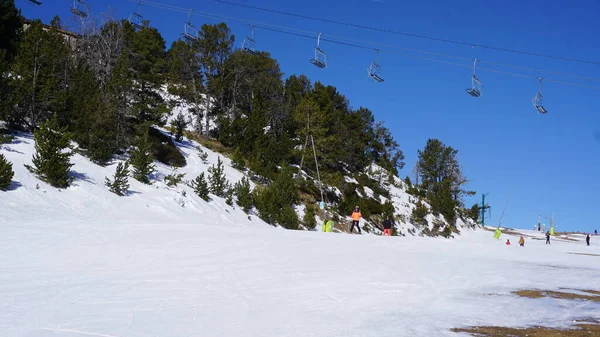 Soldeu Grandvalira Andorra Duben 2023 Snímky Sněhu Lyžování Slunečný Den — Stock fotografie