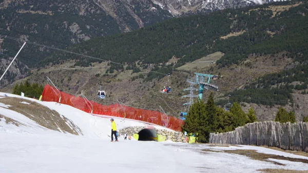 Soldeu Grandvalira Andorra Abril 2023 Imagens Neve Esqui Dia Ensolarado — Fotografia de Stock