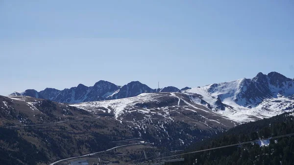 Sípálya Táj Pireneusok Andorra Egy Napos Tavaszi Nap — Stock Fotó