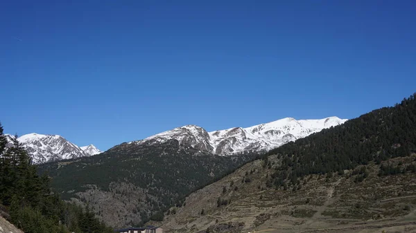 Neve Sci Paesaggio Montano Dei Pirenei Andorra Una Giornata Sole — Foto Stock