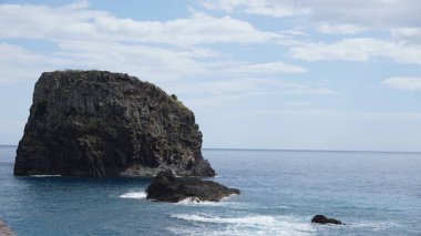 Bir bahar gününde Madeira manzarası