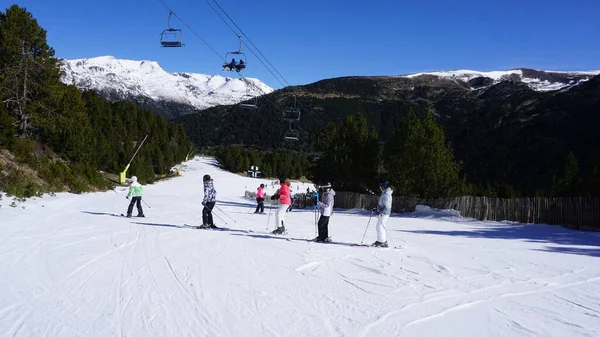Grandvalira Andorra Abril 2023 Paisaje Esquí Día Soleado Final Temporada —  Fotos de Stock