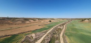 Ave treninden Aragon 'un tarımsal manzaraları