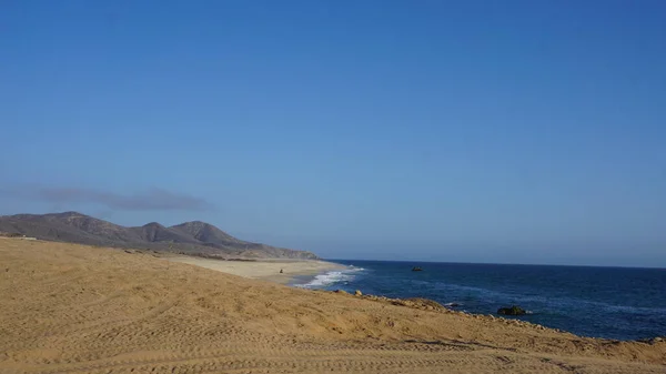 砂漠は海を満たしています ロスカボス島 バハカリフォルニアスール メキシコの魅力的なビーチ景観 — ストック写真