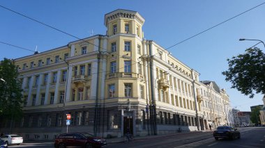 Tallinn, Estonya, 19 Mayıs 2023: Estonya 'da bir bahar günü Tallinn şehrinin manzarası