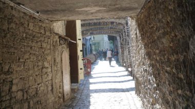 Tallinn, Estonya, Avrupa, Mayıs 19, 2023: Estonya 'nın Tallinn kentinin bir bahar öğleden sonrası görüntüsü.