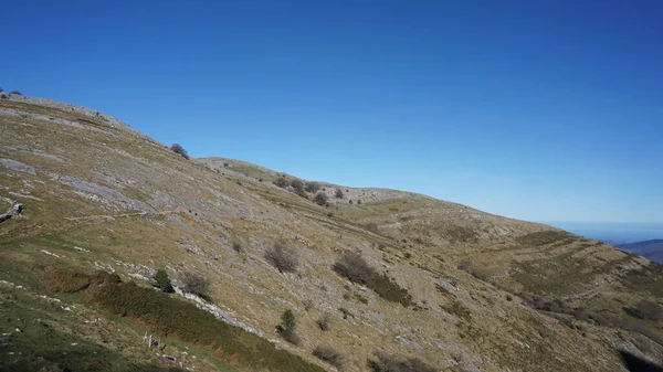 Paesaggi Montani Rurali Sul Monte Ernio Gipuzkoa Paesi Baschi Inverno — Foto Stock