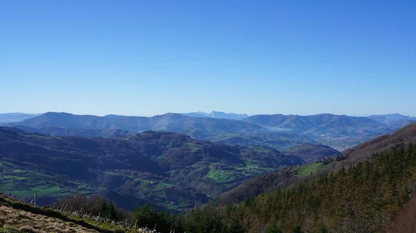 Landsbygdslandskap Berget Ernio Gipuzkoa Baskien Vintern — Stockfoto