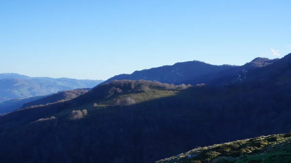 Сільські Гірські Краєвиди Горі Ерніо Гіпузкоа Країна Басків Взимку — стокове фото