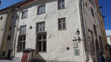 Tallinn, Estonya, Avrupa, Haziran, 18, 2023: Estonya 'nın Tallinn kentinin bir perşembe öğleden sonrası görüntüsü