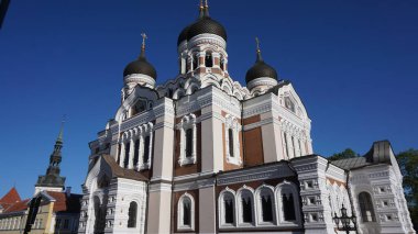 Tallinn, Estonya, Avrupa, Haziran, 18, 2023: Estonya 'nın Tallinn kentinin bir perşembe öğleden sonrası görüntüsü