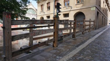 Pamplona, Navarra, İspanya, 19 Haziran 2023: San Fermin 'den birkaç gün önce Pamplona' nın tipik manzarası