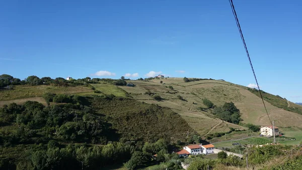 Paesaggio Rurale Montano Sul Percorso Gr121 Tra Zumaia Deba Nei — Foto Stock