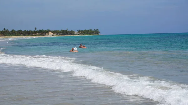 Słoneczny Krajobraz Pięknej Karaibskiej Plaży Uvero Alto Punta Cana Dominikana — Zdjęcie stockowe