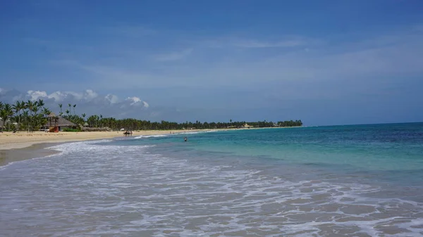 Peisaj Însorit Plajă Frumoasă Din Caraibe Uvero Alto Punta Cana — Fotografie, imagine de stoc