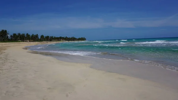 Paisagem Ensolarada Uma Bela Praia Caribenha Uvero Alto Punta Cana — Fotografia de Stock