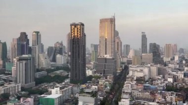 Bangkok, Tayland, 18 Şubat 2024: Bangkok sabah ufuk çizgisi