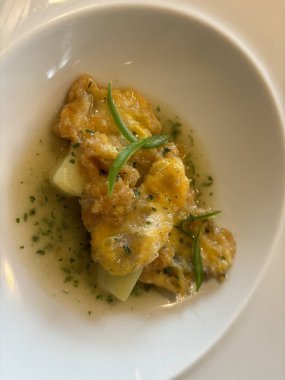 Kokain yeşil sosla kaplanmış.