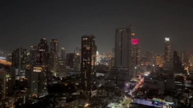 Bangkok, Tayland, 19 Şubat 2024: Bangkok bölgesinde gece gökyüzü çizgisi, Tayland