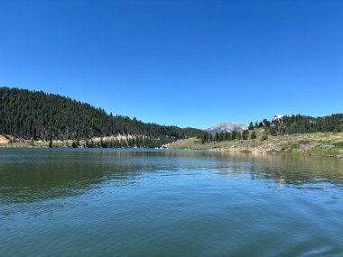 Keystone, Colorado, ABD 'deki Snake River Arm Gölü manzarası