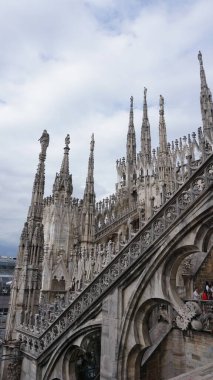 Milan, İtalya, 14 Haziran 2024: İtalya 'daki Milan Katedrali veya Duomo de Milan manzarası