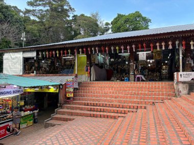 Chiang Mai, Tayland, 21 Şubat 2024: Chiang Mai, Tayland, Asya 'da Wat Pha Lat ve Wat Phra' nın tapınakları