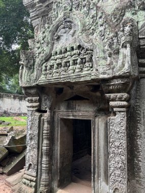 Angkor Wat, Kamboçya tapınağının eski kalıntıları.