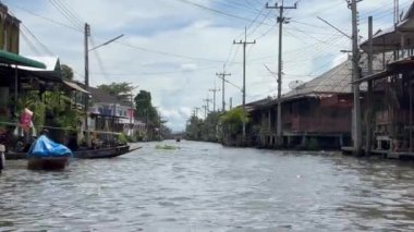 Ratchaburi, Bangkok, Tayland 'daki Damnoen Saduak Yüzen Pazarı, 17 Ağustos 2024 Ratchaburi, Bangkok, Tayland,