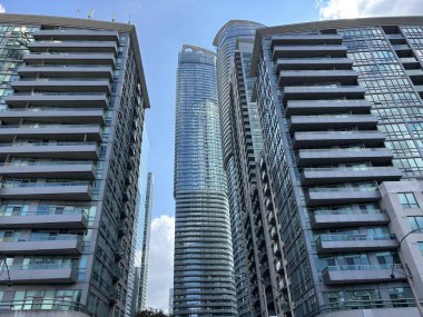 Toronto, Ontario, Kanada, 27 Temmuz 2025: Toronto Pazar günü gökyüzü