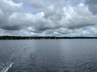 Birleşik Devletler ve Kanada arasındaki sınırda 1000 ada manzarası