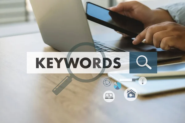 Business Manman 사이트 Content Keywords Laptop Browse Office Developize Seo — 스톡 사진