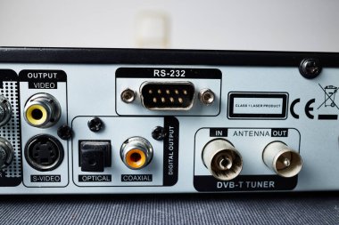 Video kaydedici. RS232 ve Scart portlu televizyon kayıt ekipmanları