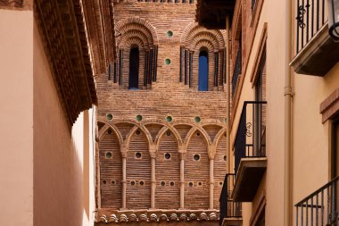 Teruel (İspanya) 9 Eylül 2022. Mudejar mimarisi. Mudejar sanatının içinde Aragon 'da merkezi olan estetik bir akıntı. Bazı binalar Dünya Mirası Alanlarıdır.