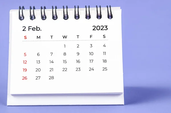 Fevereiro 2023 Monthly Desk Calendar 2023 Year Purple Background — Fotografia de Stock