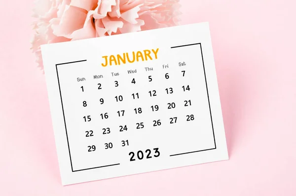 Enero 2023 Calendario Mensual Escritorio Con Flor Seca Sobre Fondo —  Fotos de Stock