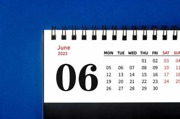 June 2023 Monthly Desk Calendar 2023 Year Blue Background — 스톡 사진