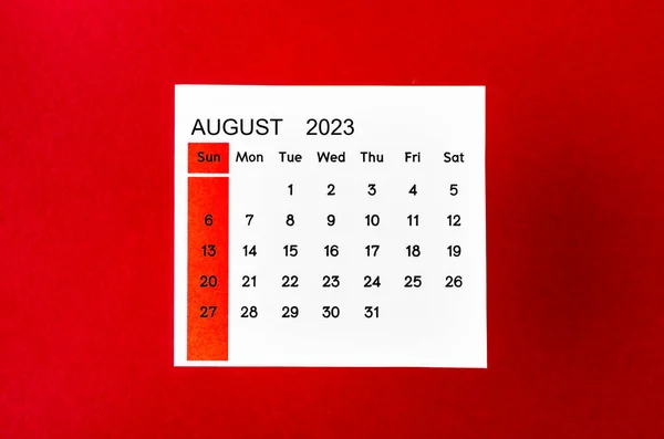 Augusti 2023 Månadskalender För 2023 Röd Bakgrund — Stockfoto