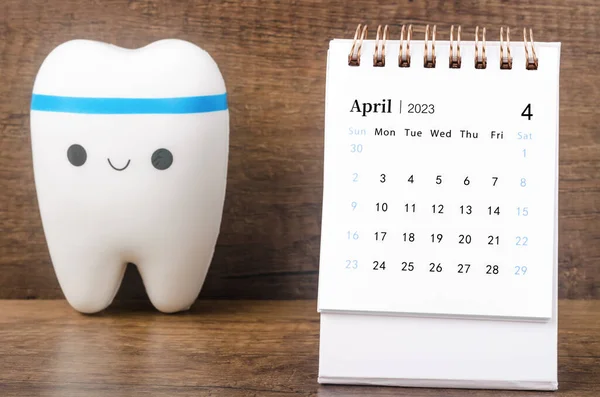 Abril 2023 Calendário Mesa Mensal Para 2023 Ano Com Dente — Fotografia de Stock