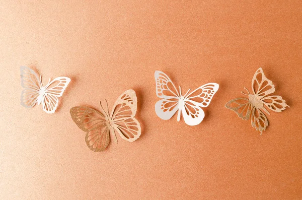 Mariposas Papel Sobre Fondo Papel Naranja Con Espacio Vacío —  Fotos de Stock