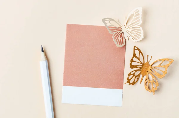 Blank Reminder Note Carve Paper Butterfly Pencil Yellow Background Space — Stock fotografie