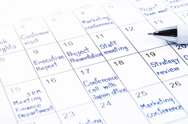 Programación Citas Mano Hoja Calendario Con Pluma — Foto de Stock