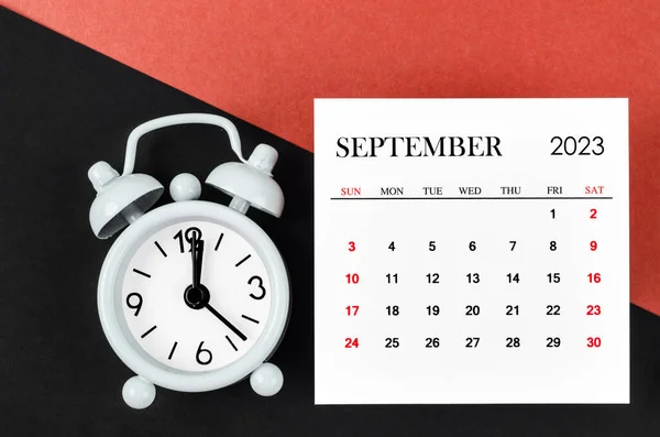 September 2023 Monthly Calendar Year Alarm Clock Red Black Background — Stockfoto