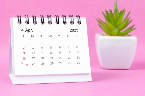 April 2023 Skrivbordskalender För 2023 Rosa Färg Bakgrund — Stockfoto