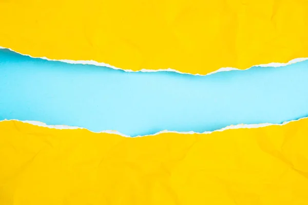 Marco Papel Amarillo Roto Sobre Textura Fondo Azul Copiar Espacio — Foto de Stock