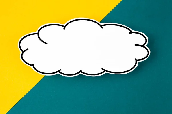 Weiße Sprechblase Geformt Post Note Auf Gelbem Und Grünem Hintergrund — Stockfoto