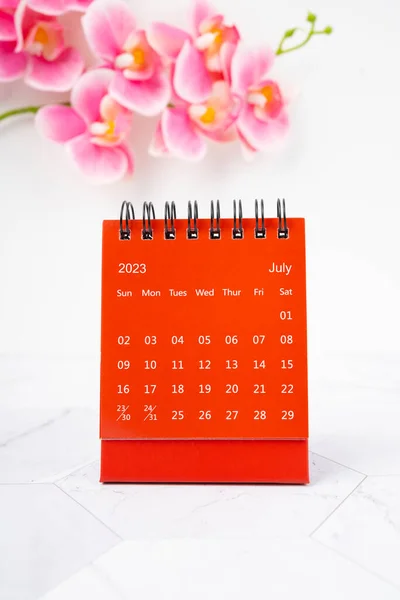 Roter Kalender Juli 2023 Schreibtischkalender Für Das Jahr 2023 Und — Stockfoto